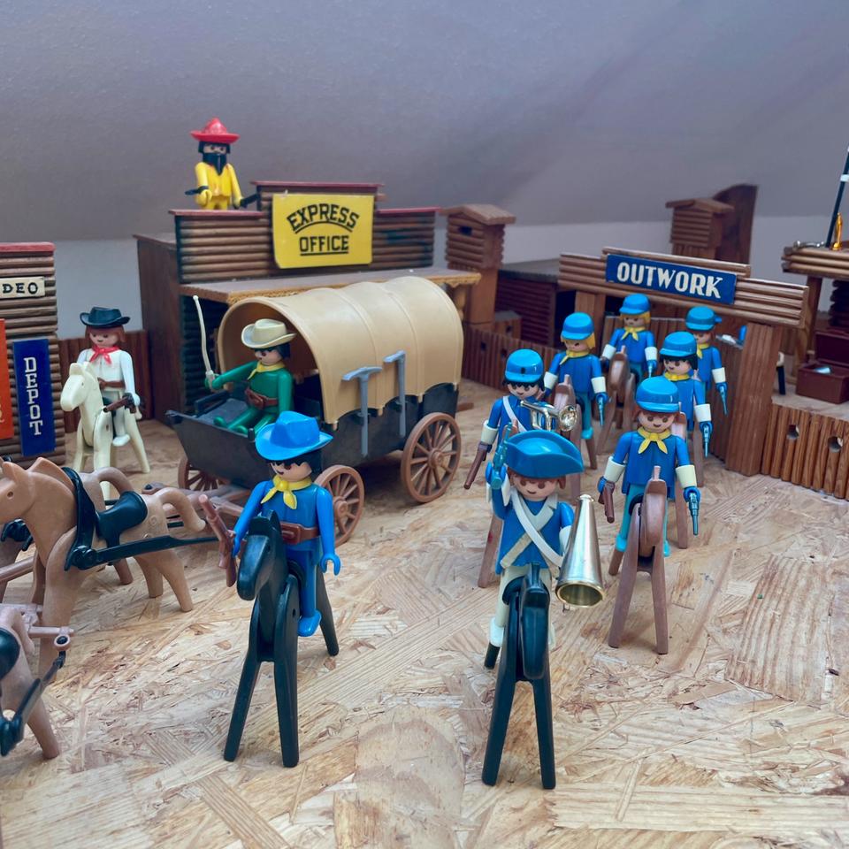 PLAYMOBIL 80er Western Fort Ranch Cowboy Farmer Nordstaatler in Naunhof