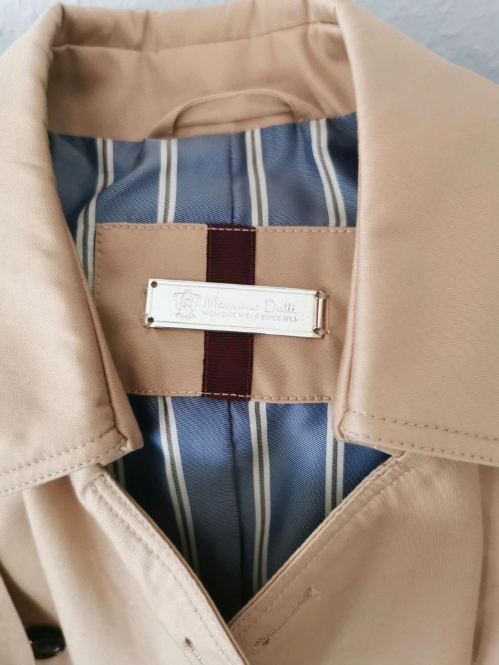 Massimo Dutti Trenchcoat / Mantel in Ostfildern