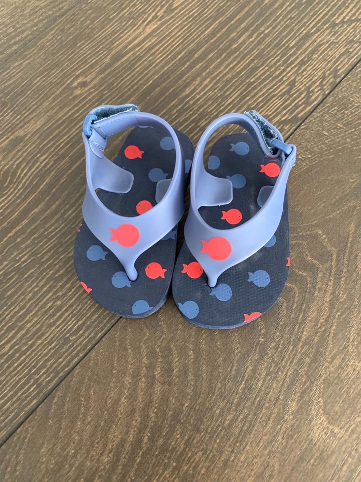 Baby Flip Flops | Latschen | Badeschuhe | Sandalen | Gr. 18/19 in Bokensdorf