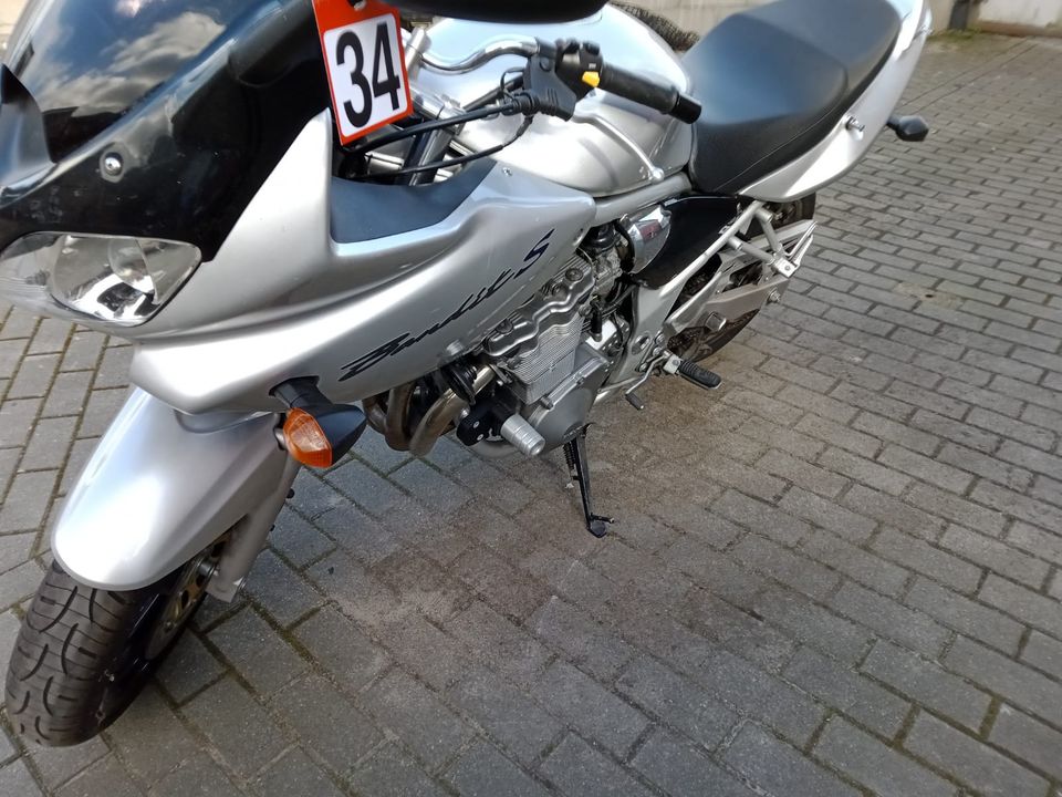 Suzuki GSF 600 S Bandit in Wandlitz