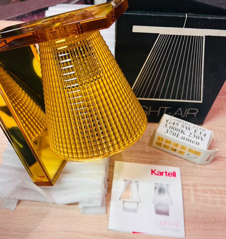 Kartell Light-Air Eugeni Quitllet Wandleuchte Bernstein in Pforzheim