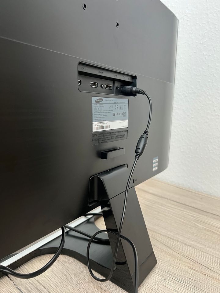 SAMSUNG U28E590D 28 Zoll UHD 4K Monitor in Berlin