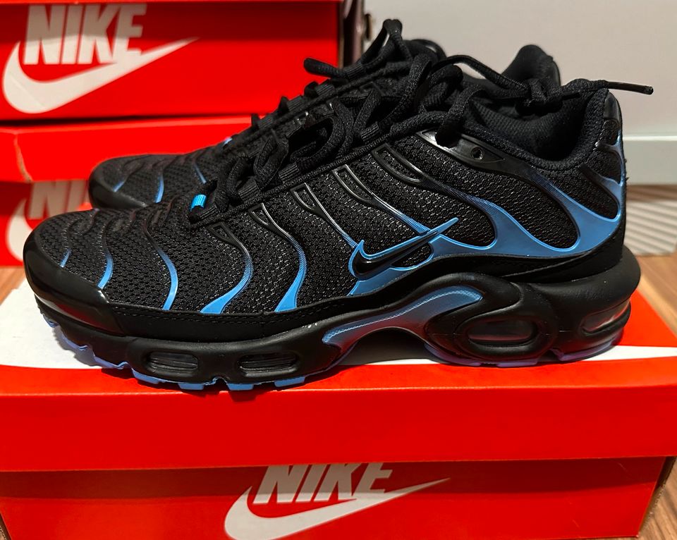 Nike Air Max Plus Black Blue TN Sneaker Schuhe 40.5 US 7.5 Tuned in Köln -  Mülheim | eBay Kleinanzeigen ist jetzt Kleinanzeigen