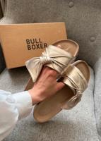 Pantoletten Kork Leder Ergonomisch Metallic Schleife NEU Glanz 38 Berlin - Tempelhof Vorschau