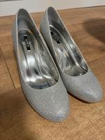 Jumex Schuhe, Silber Größe 40 Niedersachsen - Wolfsburg Vorschau