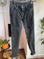 Levi’s Line 8 Jeans schwarz W27 S 36 27x30 skinny Berlin - Wilmersdorf Vorschau