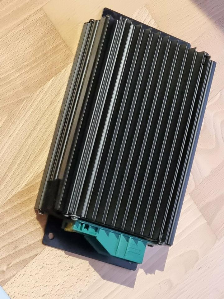 Mercedes BOSE Verstärker Amplifier 2108202289 guter Zustand in Bad Homburg