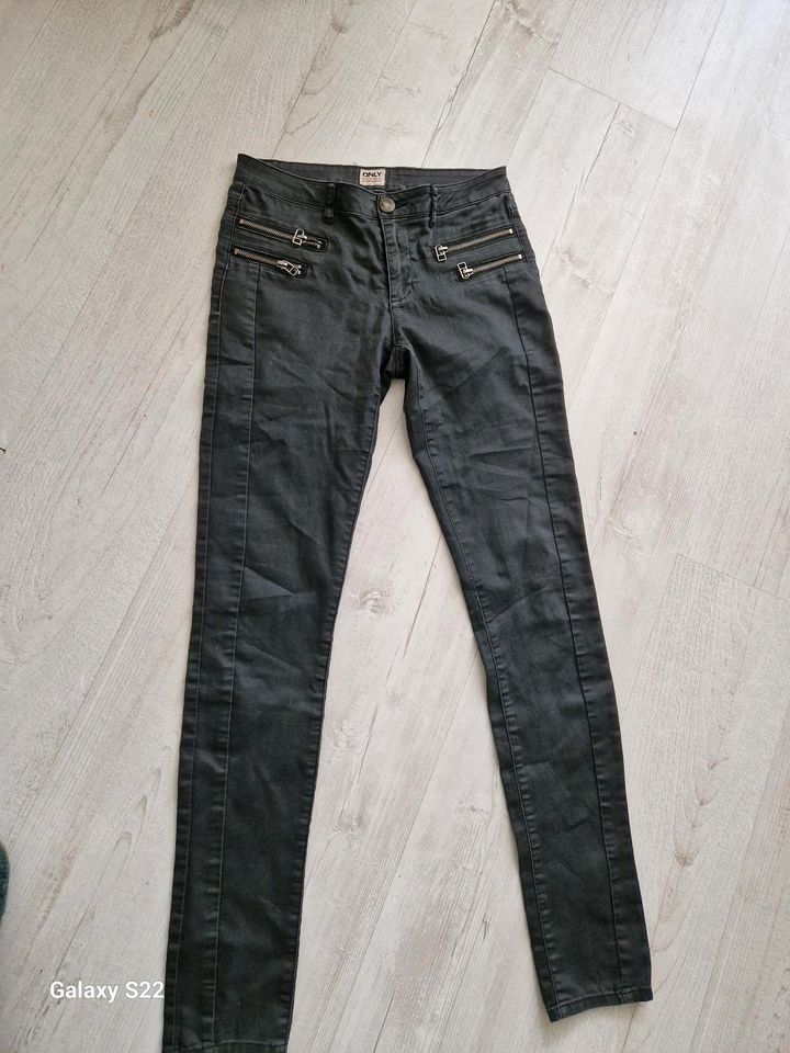 Only Hose • Skinny Jeans Hose Gr.S in Bremen