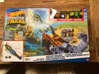 Hot Wheels Monster Trucks HJG32 Rennstrecke + 5 Monster Trucks Schleswig-Holstein - Steinburg Vorschau