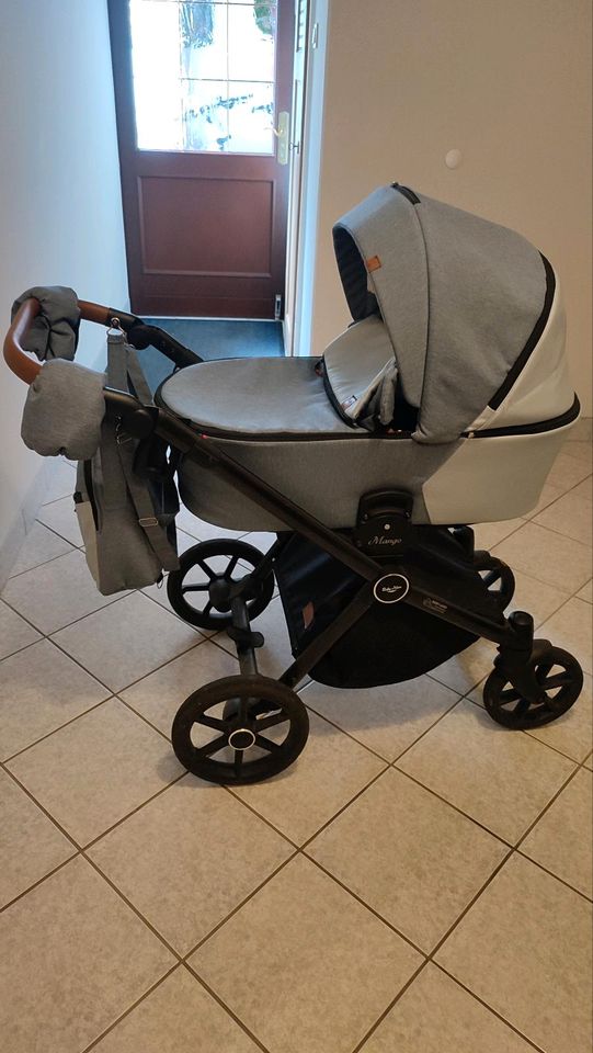 Kinderwagen in Mülsen