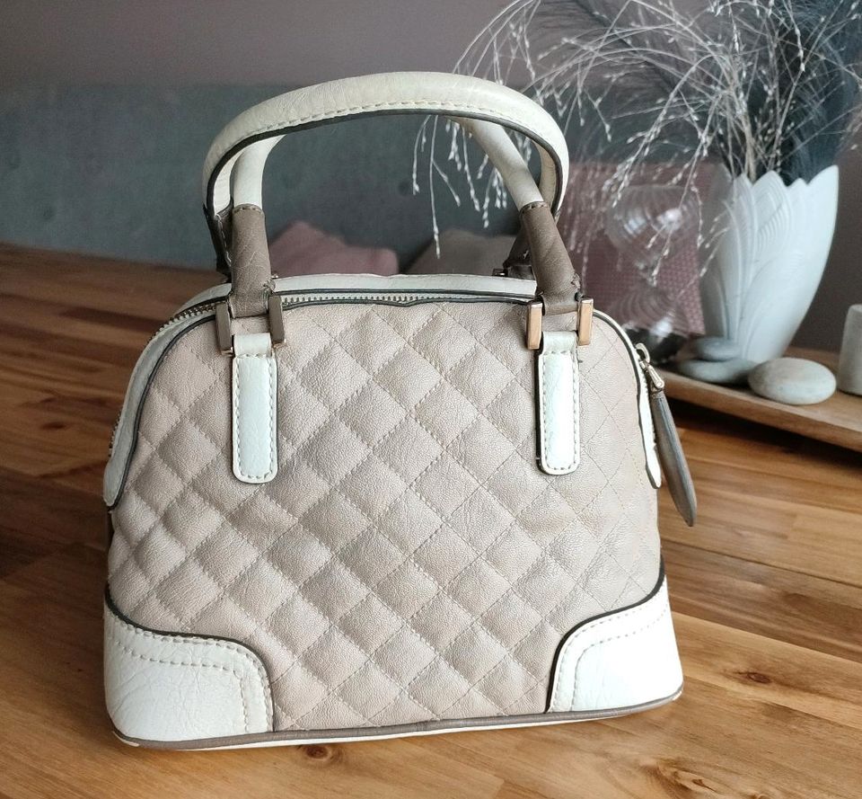 Tasche von Guess in Waltrop