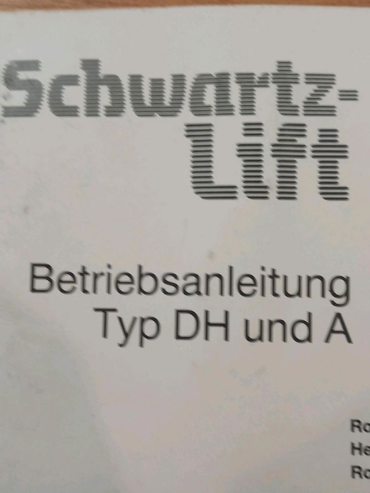 Rollstuhl-Lift von Schwartz-Lift für Fahrzeuge in Oberroßbach