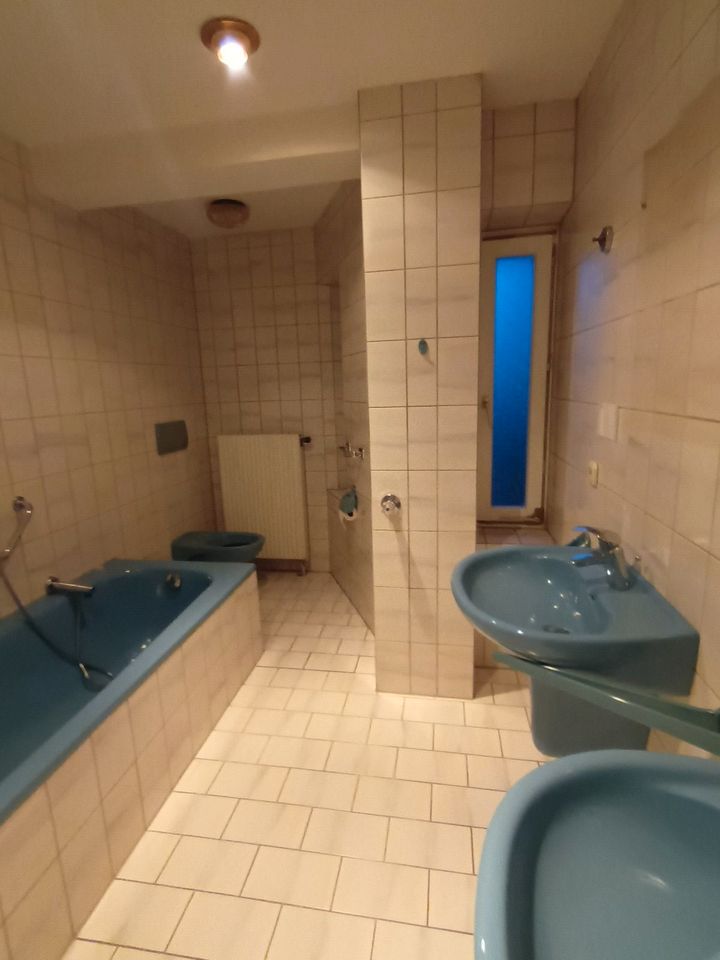 ** Verkauf: 3-4 Zimmer-Wohnung mit 105 m² inklusive Balkon** sofort fei** in Nürnberg (Mittelfr)