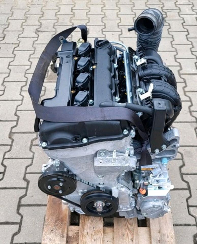 MITSUBISHI OUTLANDER  2,4 4B12 MOTOR KOMPLETT in Hennigsdorf