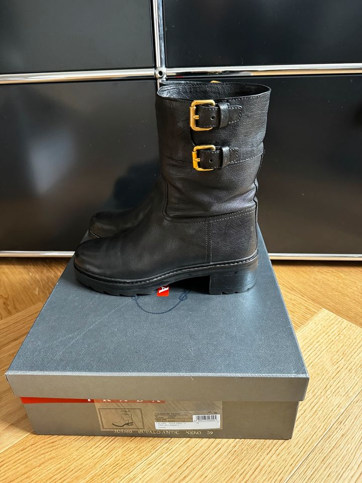 PRADA Stiefelette schwarz Größe 39 in Würzburg