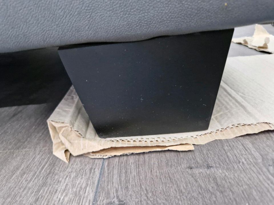 Ein Neues Sofa in Nörten-Hardenberg