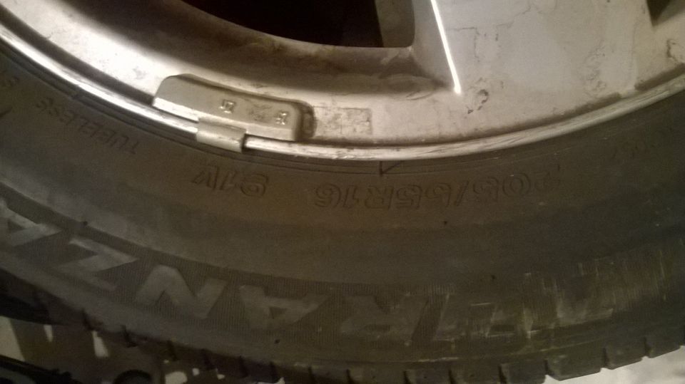 Bridgestone autoreifen mit Alufelgen 205/55 R16 4 stück in Adelsdorf