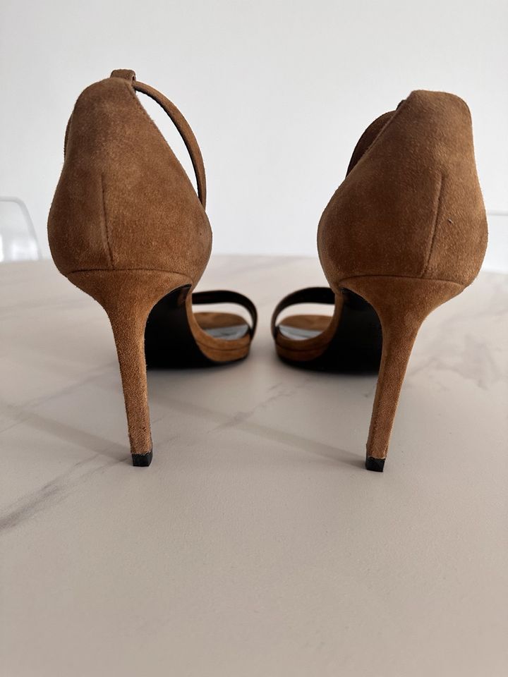 Saint Laurent Pumps high Heels Sandalen 38 Velour in Berlin