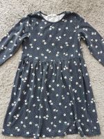 Kleid Mädchenkleid Kinderkleid Langarm-Kleid Gr.134-140 Nordrhein-Westfalen - Borchen Vorschau