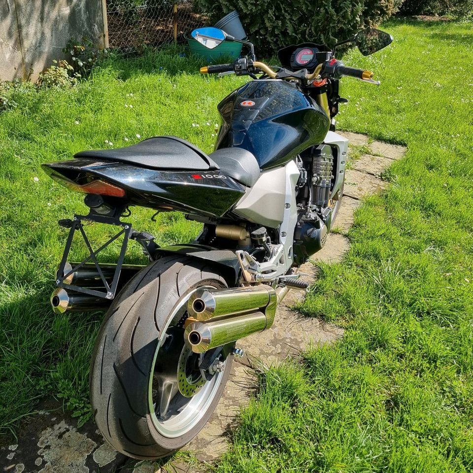 Kawasaki Z1000 in Fulda