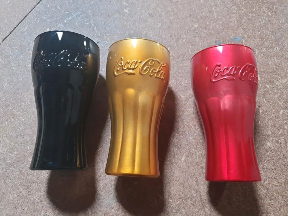 Coca Cola Gläser in Binningen