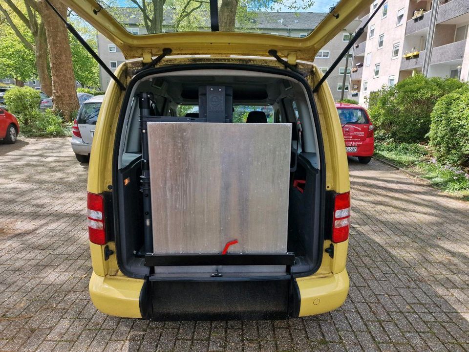 VW Caddy Behindertenfahrzeug in Dortmund