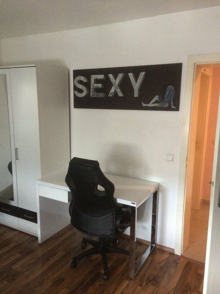 WG Zimmer in der City! Bitte über WhatsApp 017610365486 in Pforzheim