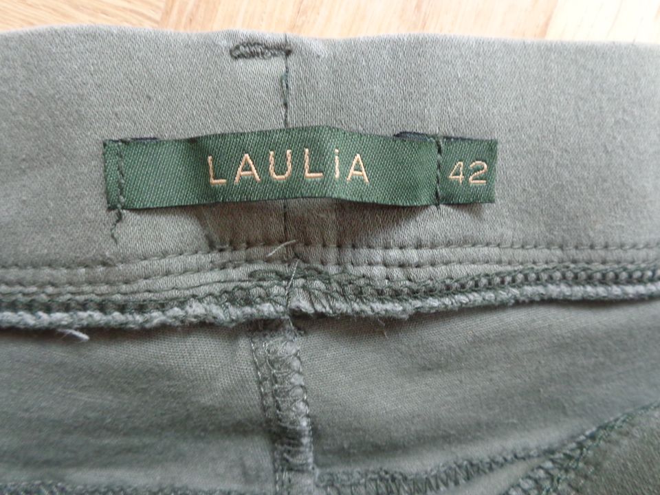 Vintage-Leggings Jeans-Style Gr. 42 bzw.ca.Gr. M/L, khaki,Laulia in Hamburg