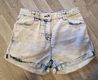 JEANS SHORTS HOTPANTS IN GR 16 ENTSPRICHT 170/176 Berlin - Marienfelde Vorschau