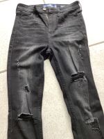 Hollister Jeans schwarz Löcherhose Gr. 36 S Wuppertal - Elberfeld Vorschau