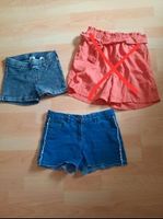 3 x Shorts Hose Gr. 158 H&M Yigga gepflegt Jeans Hessen - Guxhagen Vorschau