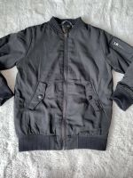 Next coole Jacke Blouson Frühling grau in 116 wie neu Nordrhein-Westfalen - Hennef (Sieg) Vorschau