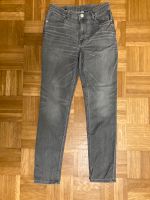 H&M Jeans grau Hose skinny fit Gr.164 Nordrhein-Westfalen - Neuss Vorschau