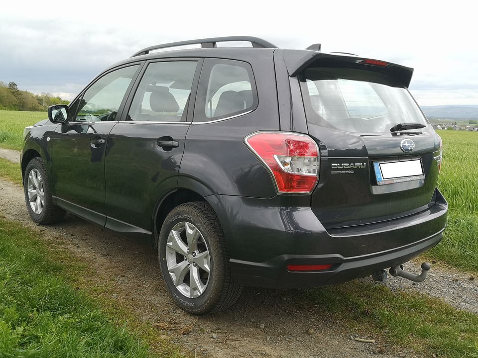 Subaru Forester 2.0 D 4WD AHK in Landkern