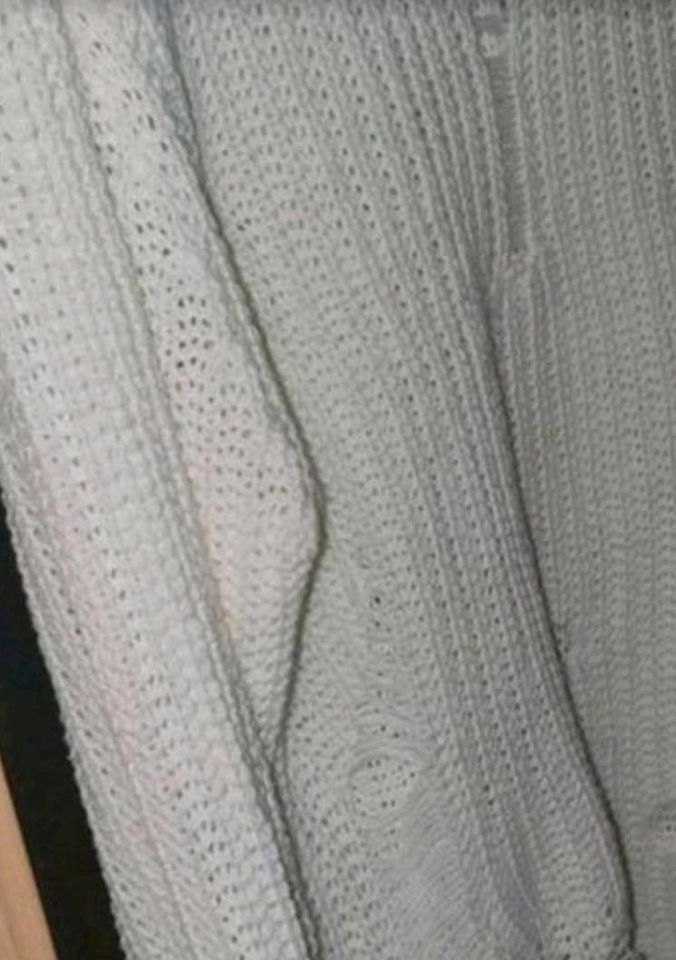 Pullover weiß Gr 38 Damen Grobstrick mit Löcher in Mömlingen