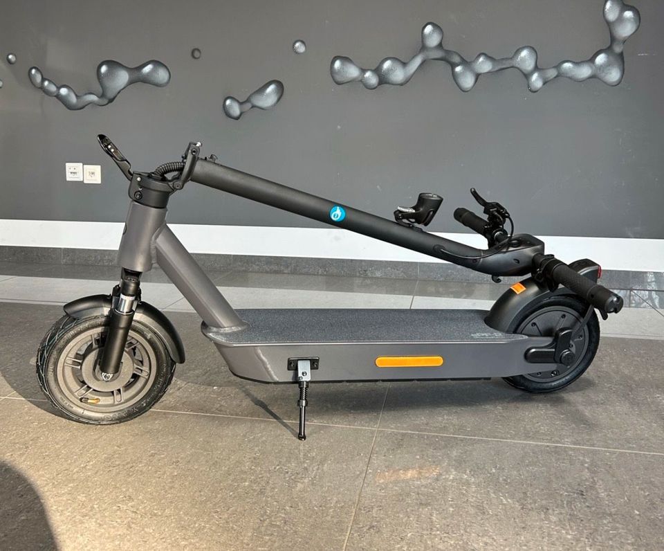 E Scooter ePF-2 XT 480 in Kassel