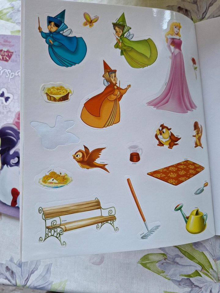 Sticker Bücher,Disney Prinzessin & Palace Pets in Geesthacht