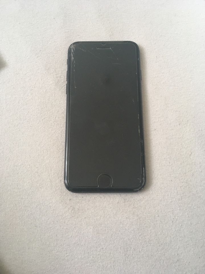 Iphone 7 Farbe schwarz in Berlin
