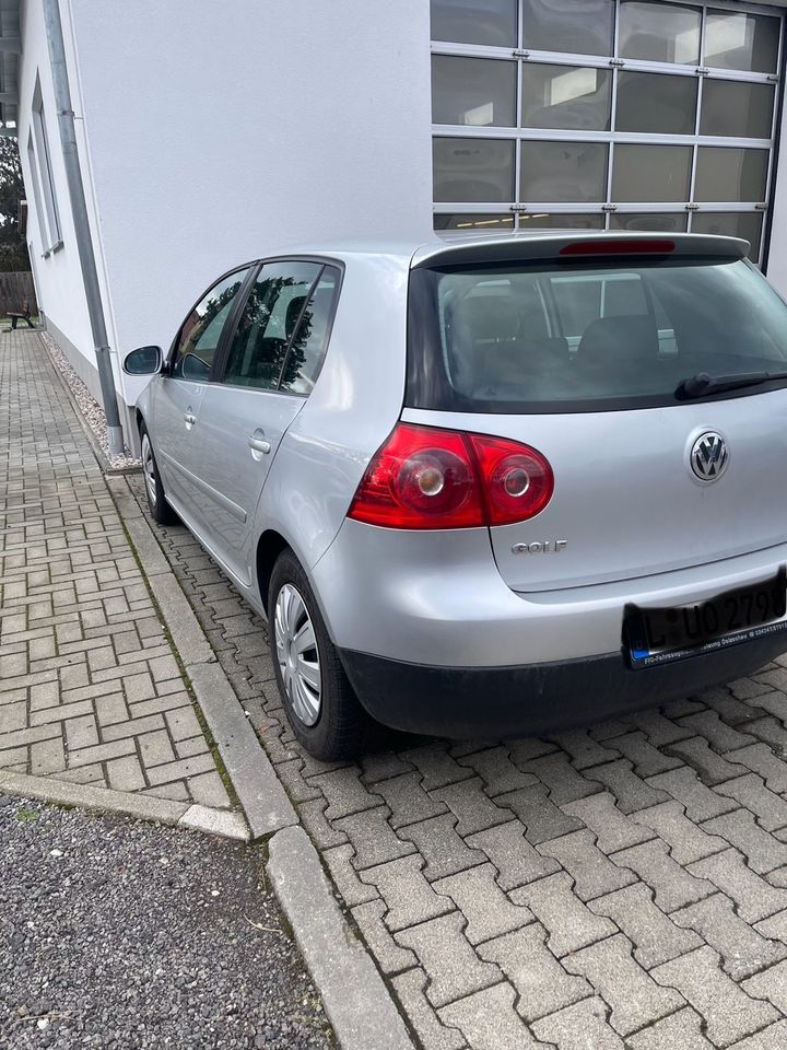 Volkswagen Golf V 1.6 FSI in Markranstädt