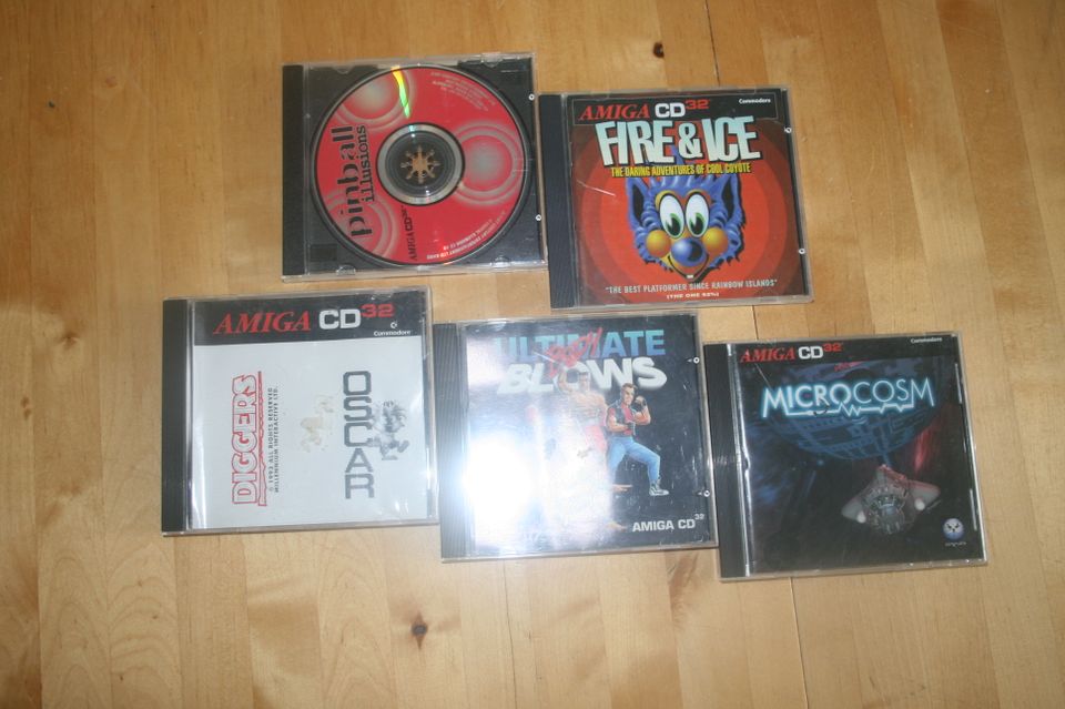 Amiga CD32 Spiele Fire & Ice Ultimate Body Blows usw in Dresden