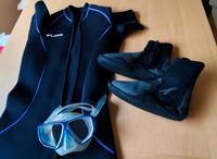 Tauchanzug kurz von If Love in L, Taucherbrille, Taucherschuhe Bayern - Simbach Vorschau