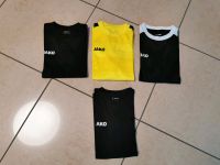 JAKO Trikot Shirts Gr 128 wie neu Training Sport Nordrhein-Westfalen - Bedburg Vorschau