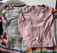 Langarmshirt 116/122 grau rosa Herzen Brandenburg - Görzke Vorschau