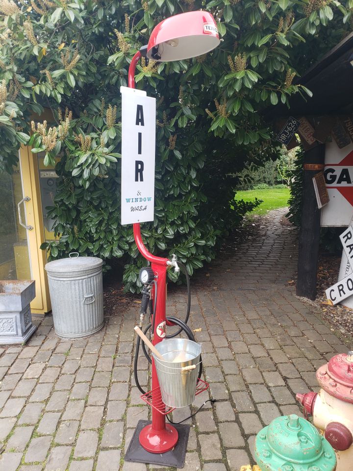 Retro Air Water Station Luftprüfer in Viersen