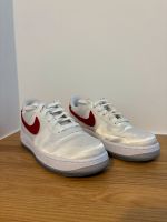 Nike Air Force 1 low, weiß/rot, Gr.: 40 Nordrhein-Westfalen - Neuss Vorschau