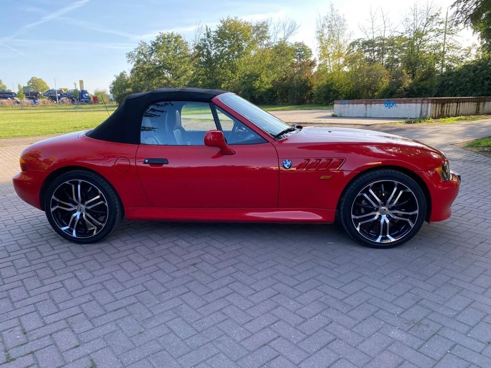 Z3 Roadster 1.9 - 140PS Leder super gepflegt 1.Hand wie neu in Merseburg