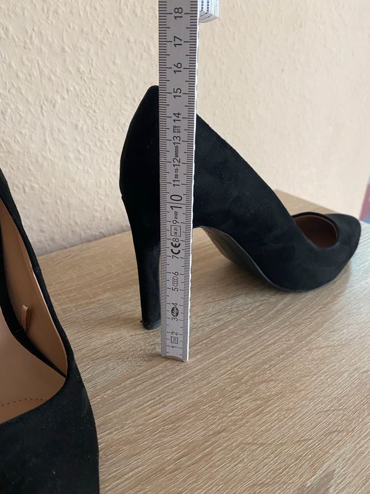 Stradivarius Pumps schwarz 38 high heels in Wiesbaden