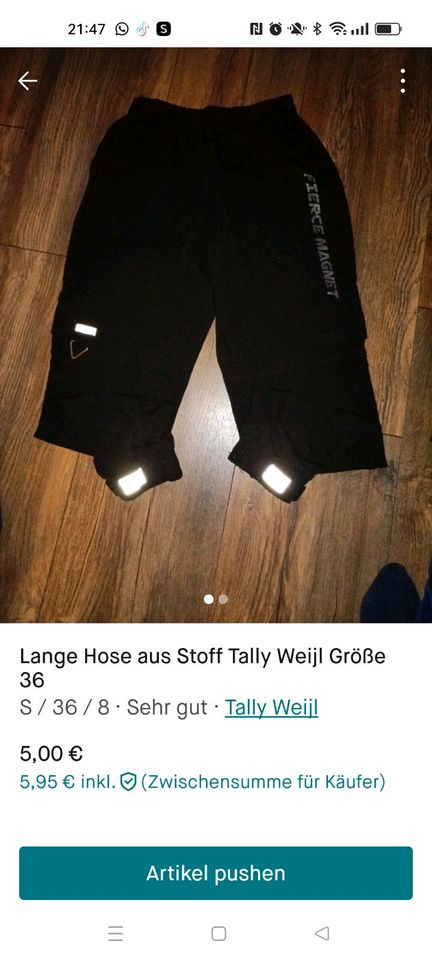 18 Teile Bekleidungspaket Größe S in Ihlow