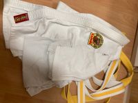 Judo Anzug und 2 Gürtel Gr 140 Kr. München - Unterschleißheim Vorschau