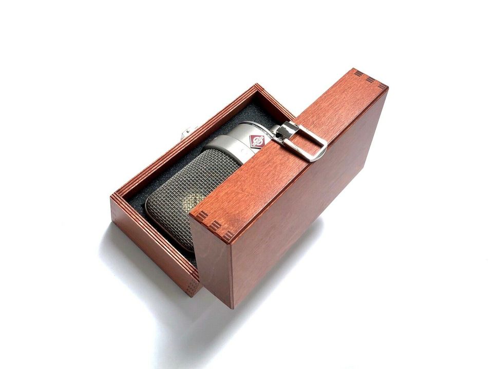 Wooden Box for Neumann TLM49 Microphones ab 69,- in Berlin